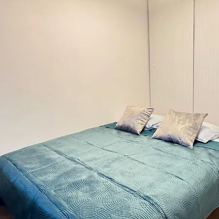 Apartment View Center *